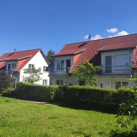 Alter Schulgarten * Loddin