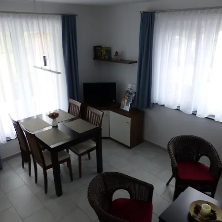 公寓 Alter Schulgarten